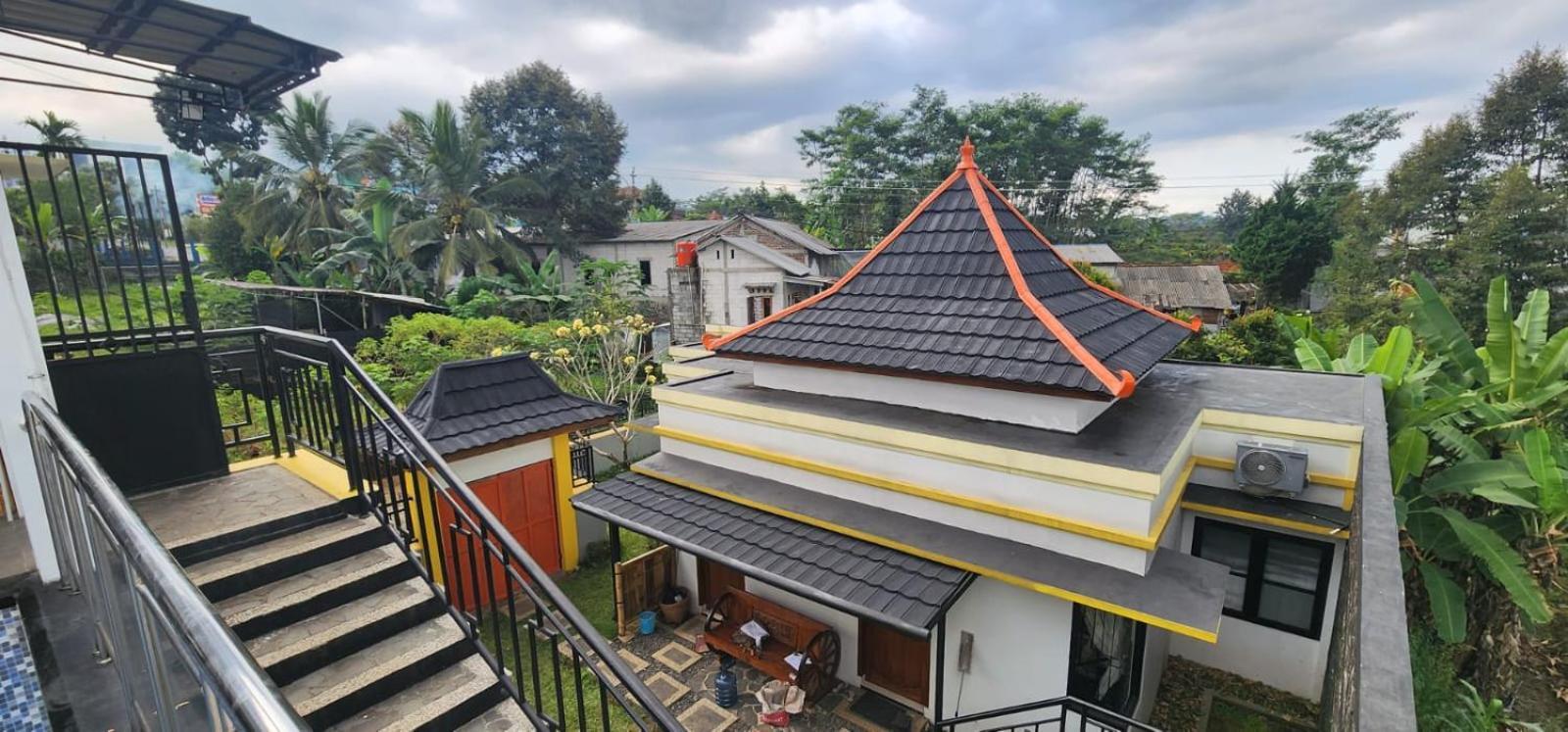 Pool Villa Saung Suluh Пурвокерто Экстерьер фото